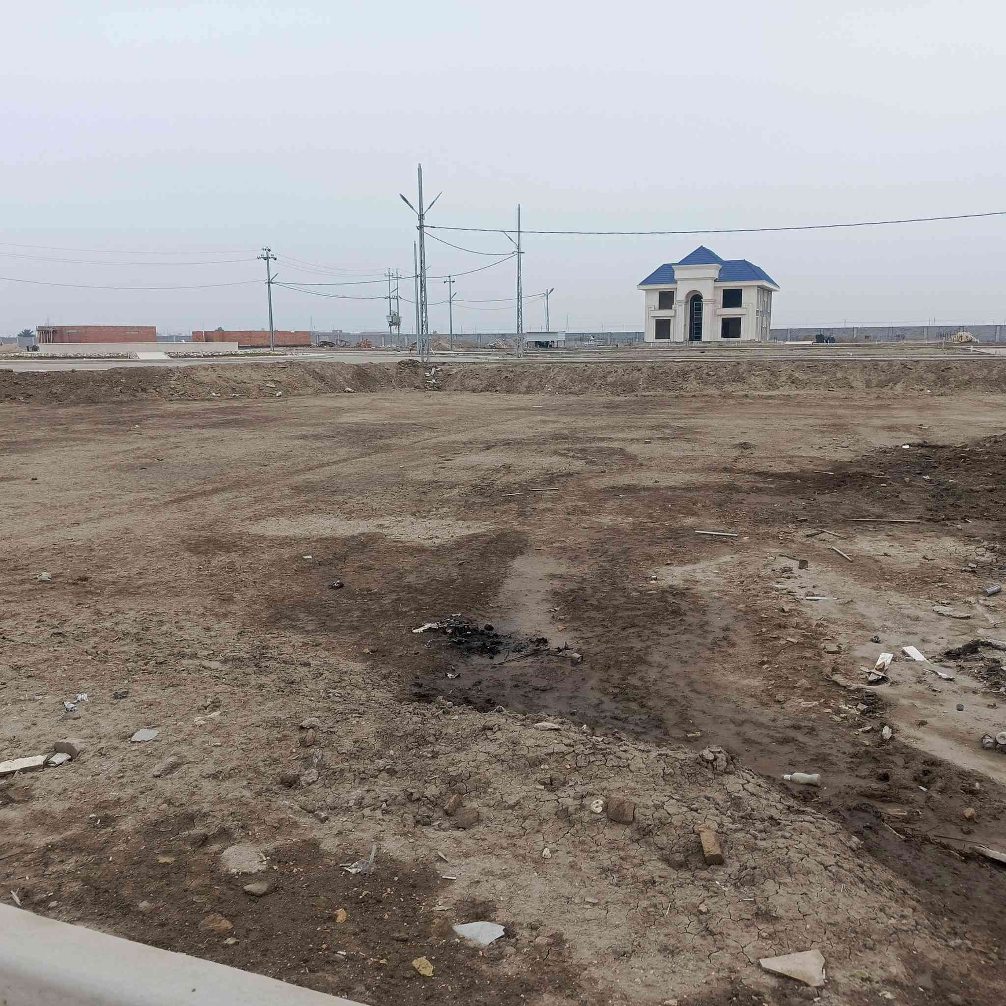 قطعه للبيع بمجمع الروان مهند محيميد
قرب مجمع السعاده
المساحه 300 متر 
الاستفسار ع الرقم 
***********
