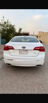 كادينزا • ٢٠١١ • مقاعد باردة وساخنة