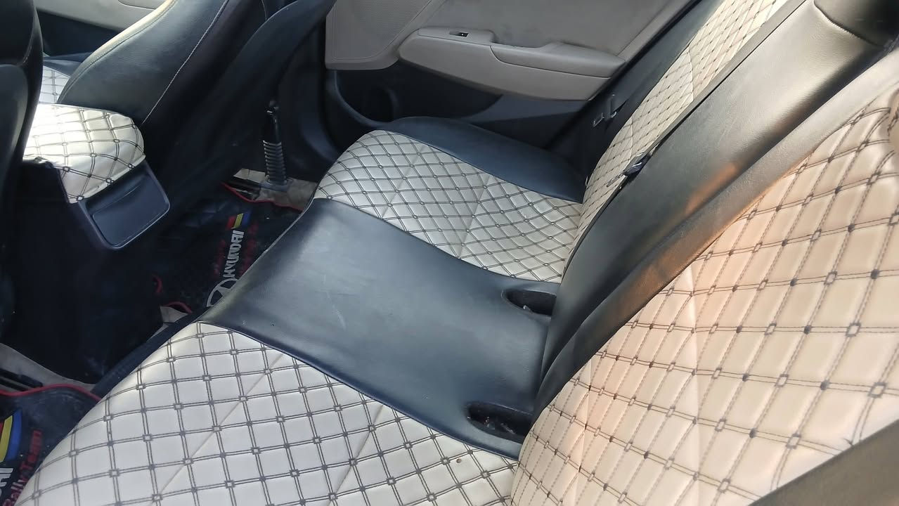 النترا 20 وارد أمريكي بدون ضربه كلين فقط باب الخلفي لاأيمن ونص الجاملغ صبغ ليبل واحد كير أيتي السياره فول واحد عله واحد رقم بغداد بسمي مشروع وطني سعر 130 وبيهه مجال العنوان كربلاء قرب مستشفى الكفيل للئتصال عله رقم ***********
