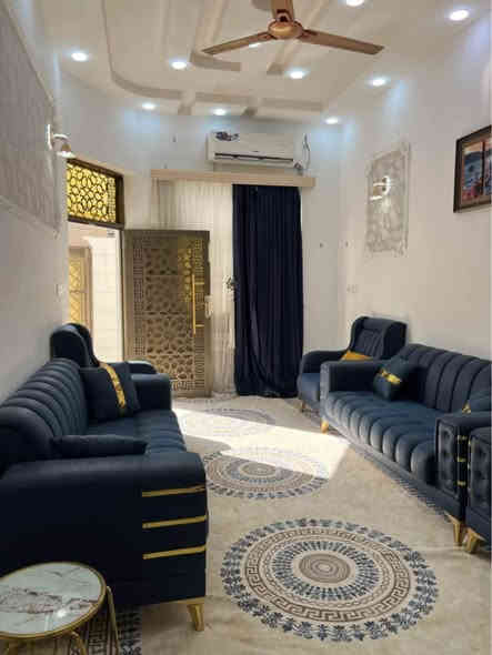 السلام عليكم بيت مساحه ١٢٥ متر طابقين بناء حديث كربلاء حي الامل يبعد عن الامام الحسين عليه السلام ٣ كيلو للإستفسار ***********
