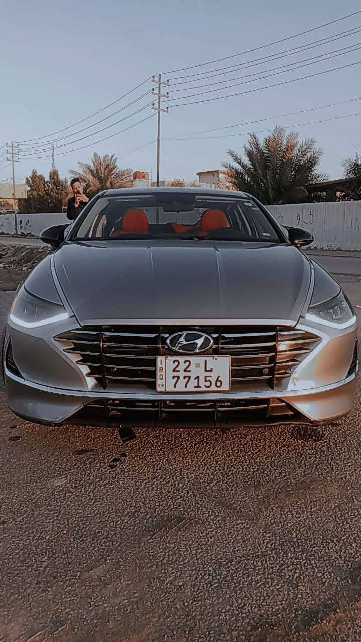 السلام عليكم 
سوناتا موديل 2021
وارد امريكي سونار مرفق 
المواصفات
-شاشة كبيرة
-كامرة دوارة 360 درجة 
-تحكم ستيرن 
-لد أمامي + لد خلفي
- رقم اربيل انگليزي 
وباقي المواصفات المعروفة 
السيارة جاهزة من حدادية وتخم تاير تبريد تدفئة 
المكان السيارة  -نجف 
السعر(157) وبيها مجال بسيط
مكلف بالنشر
للاستفسار ***********
