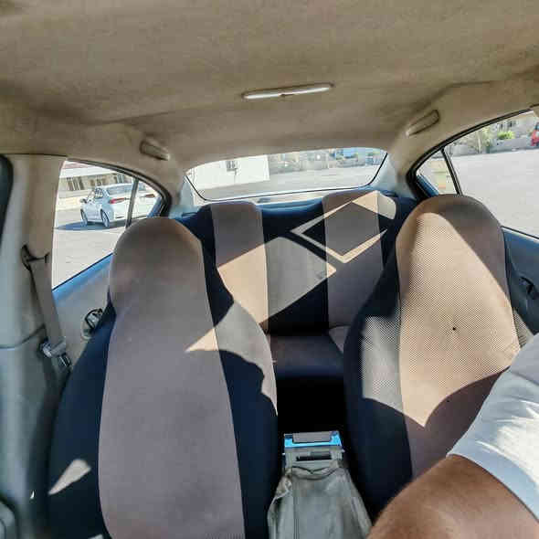 السلام عليكم شباب عندي صني 2020 للبيع مابيه صبغ فقط طخه بالبنيد وموضحه بالصور مكان السيارة بغداد العامرية رقم اربيل باسمي السعر 15.500.000 دينار عراقي 
***********
