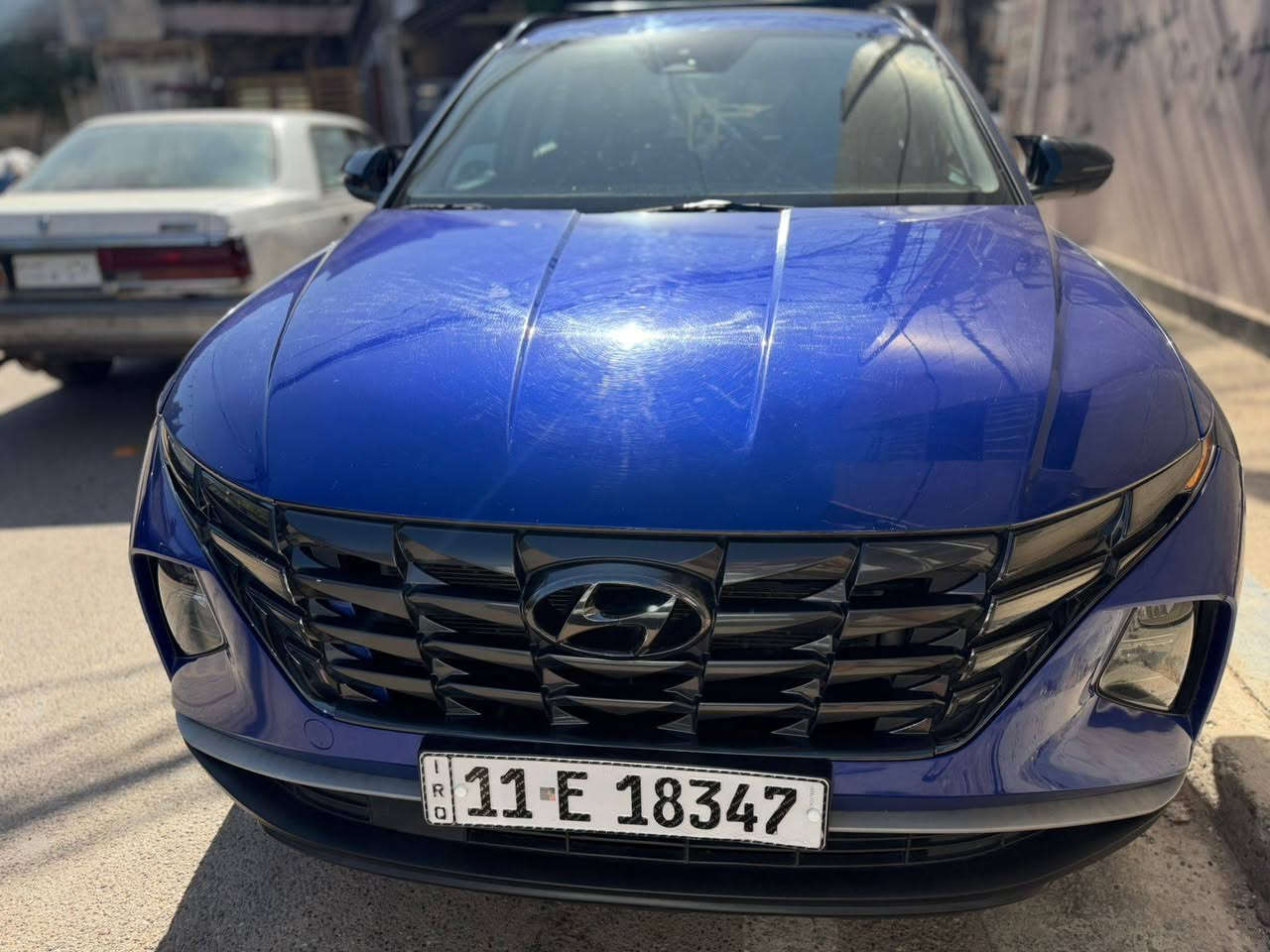 توكسان 2022 وارد امريكي مراوس النتره او كورلا او كامري حسب القناعه 
ازرق اللون 🔵

رقم بغداد بأسمي تحويل ثاني يوم 

السيارة جديدة بمعنى الكلمة 

وكاملة والكمال لله 

المواصفات :

🔻مكينة 2500 

🔹فتحة سقف (سلايد)

🔹شاشة كبيرة 

🔹كاميرا خلفية دوارة 

🔹عدادات الكترونية متغيرة

🔹لد داخلي متغير ٧ الوان

🔹داخل اسود 

🔹كشنات تدفئة

🔹كشن كهرباء 

🔹كشنات مخمل

🔹 نظام AUTO HOLD 

🔹نظام ازدحامات A STOP 

🔹نظام نزول منحدرات

🔹 رادار امامي خلفي

🔹 قيادة ذاتية 

🔹نظام تحديد مسار

🔹نظام كروز تفاعلي 

🔹اشاير بالمري

🔹صندوق كهرباء

🔹بصمة ابواب وتشغيل

🔹تشغيل عن بعد 

🔹ترحيب عن الاقتراب

🔹نقطة عمياء

🔹شاحن وايرليس

وبعد هواي مواصفات ماذكرتهن 

مكاني بغداد 

*********** / السعر 175
