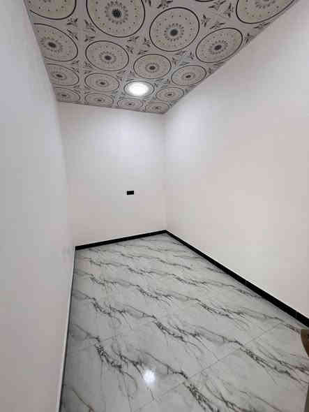 ***********
يا الله سلام عليكم توفرت بيتين السقف سندويج المساحه كل بيت 100متر العنوان الجزيره الفيروزيه يتكون البيت من غرفتين وديوانيه ومطبخ وصحيات داخليه وخارجيه 
سعر 35
