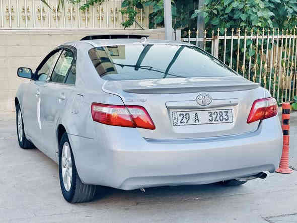 سلام عليكم            
📟فيديو قبل صبغ مرفق 📟
عندي كامري 2007 شكل 2011 يعني شكل لافلون رقم نكليزي          مشروع وطني تحويل باي مكان يعجبك 

                      🏠مكان سياره بغداد كراده مريم 🏠
مواصفات 
تحكمات ستيرن 
شاشه تاب     كشافات امامي    لايت زنون اصلي 
تبريد ممتاز جدا       ويل كب 16 عتيادي 
مكينه 2400           داخل مخمل 
باقي المواصفات معروفه عتياديه سياره 
ملاحظه 
وارد امريكي  جاملغ بنيد 
عندي فيديو قبل صبغ  جان بي جراد وملاحظات وصبغته 
                 حزام وقماره رش بس جيلاتين شفاف حمايه 
                          سياره مجهزه من كل نواحي    
    سعر 91$ بي مجال حق العمله 
                            هاتف ‭0773 040 1060‬
