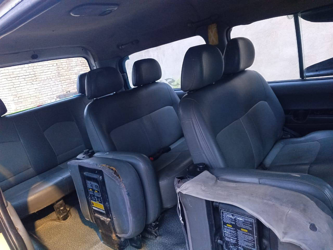 السلام عليكم شباب استاركس 2007مكينه كير تخم تايىر شواصي خير من الله سياره بلاديه حلوه تدفئه وتبريد خطهه تاجي علاوي رقم انكليزي السعر 105بيهه مجال ***********-***********
