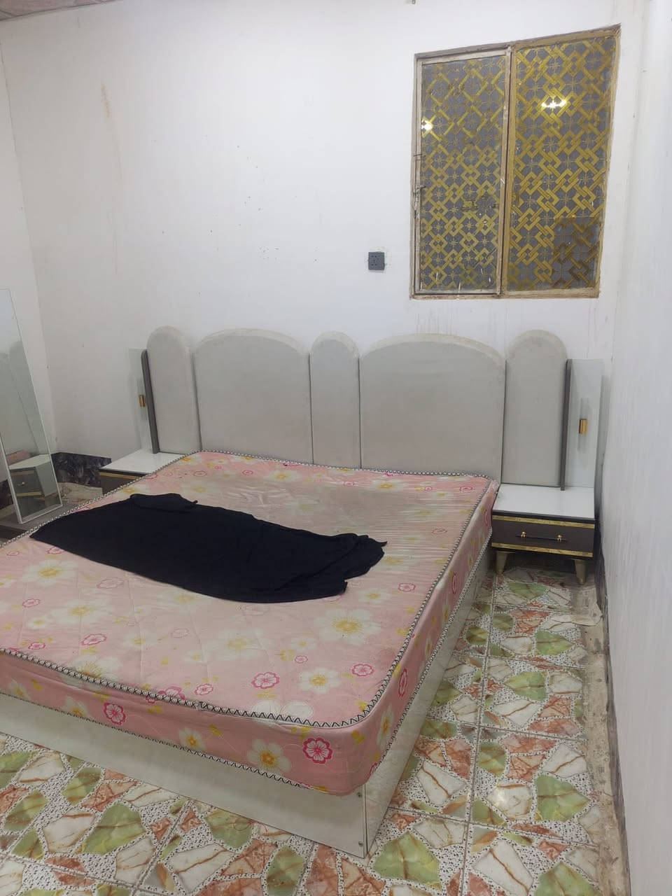 سلام عليكم غرفه نوم تركيا جديده 7 قطع سعر 750عنوان نجف ***********
