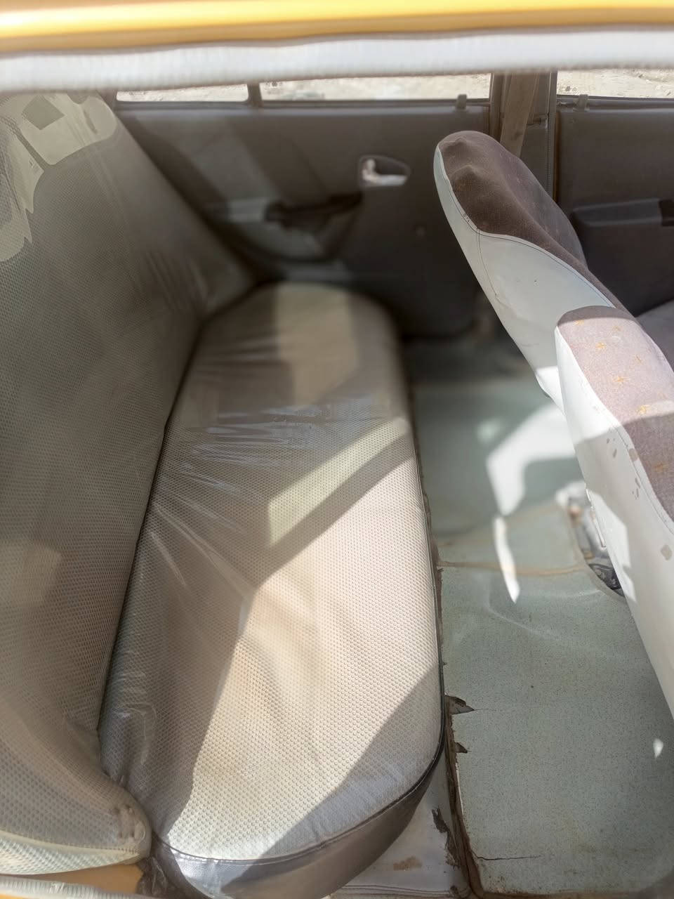 السلام عليكم سايبه موديل 2012 بيها ضربه بجاملغ خلفي عكس سايق مكينه بيها خيط بخار كير جديد تبريد تدفئة شغال رقم بغداد انكليزي بااسمي هزه جديده مصفره هيئه وغرامات شواصي مكفولات 28بيه مجال العنوان ديوانيه حي زهراء مكلف بل نشر الاستفسار/***********
