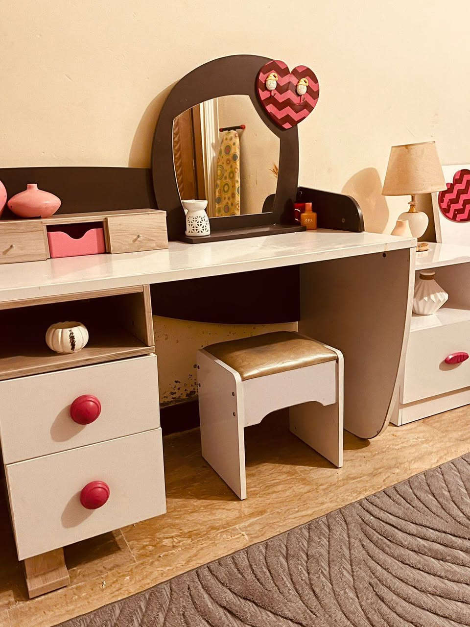 غرفه بناتيه نضيفه
الاتصال ع رقم ***********متوفر واتساب
