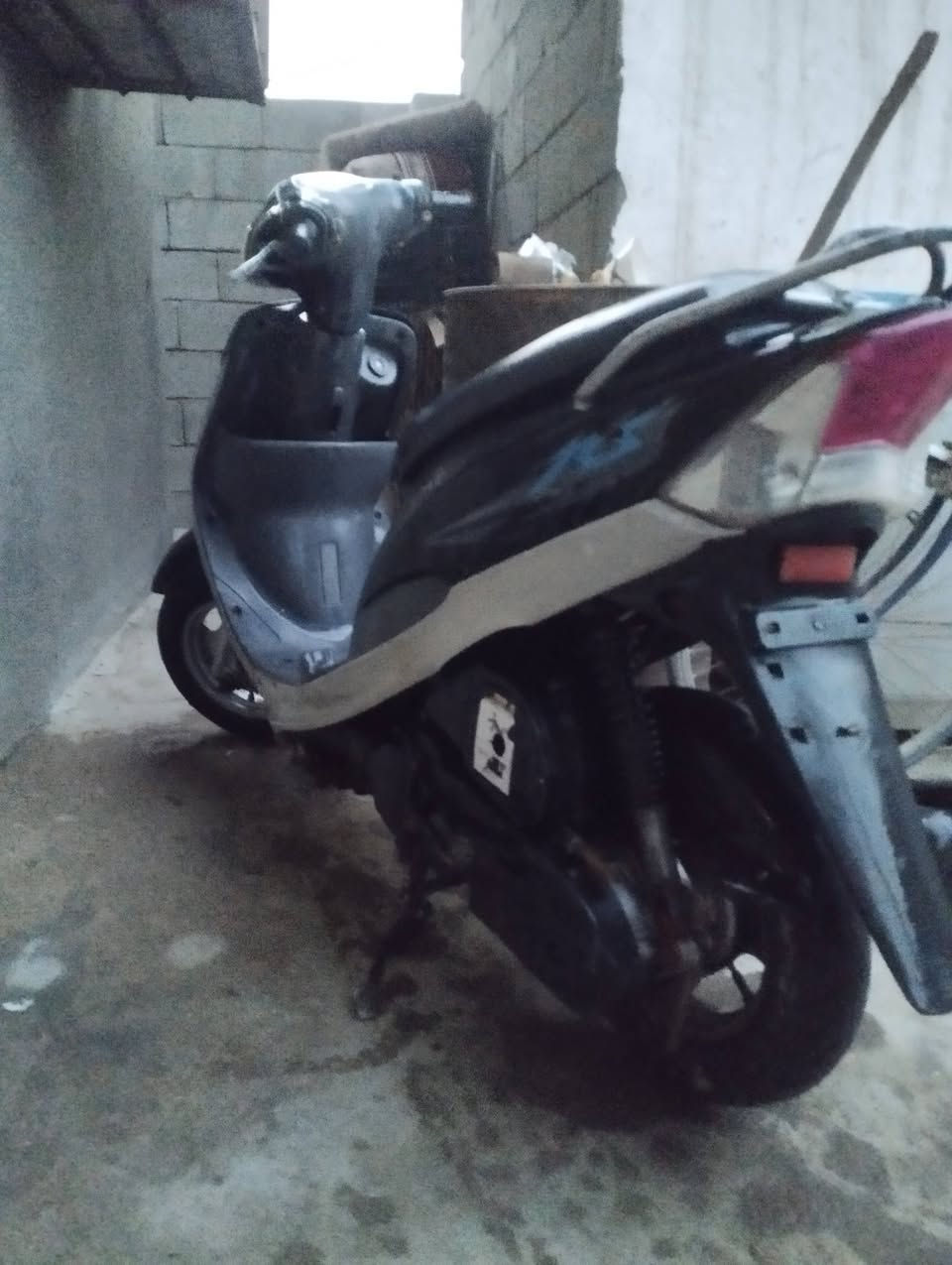 دراجه للبيع قجمه دراجه قراضها كلها بلاد دراجه شاير لايتاتت سلف كله شقال  دراجه بلاد مفتوحه بس ولفات 
السعر 600وبيها مجال رقمي *********** المكان بصره زبير دراجه خرسه وعلي والشراي بيه خير ويدلل
