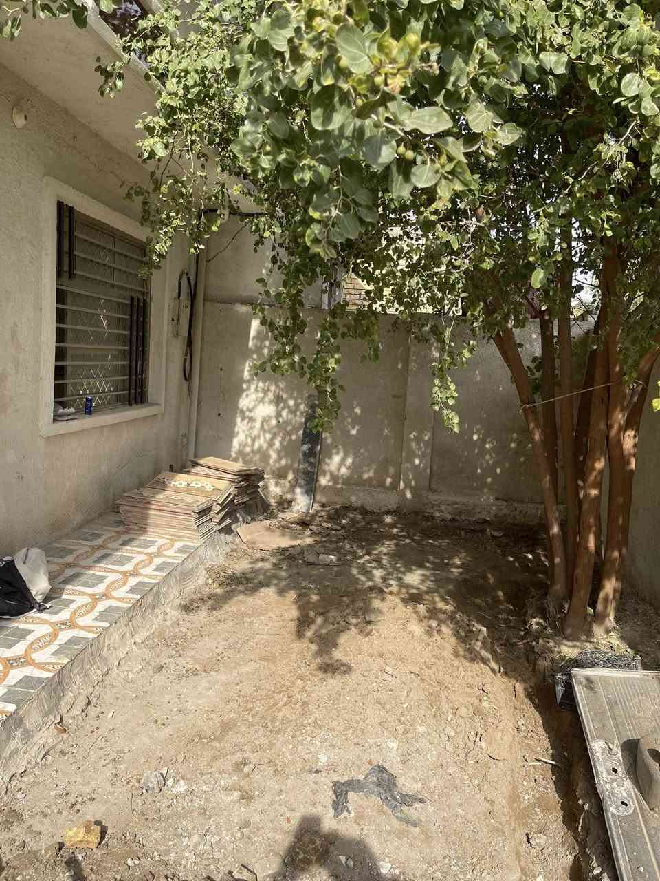 بيت للبيع المساحه 200متر في سبع البور منطقه 4الالف السعر 80طابو صرف على طابو الكاضميه 
***********
