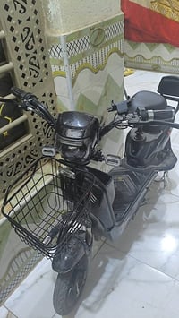 دراجـة شحن عطل بس الباتري الاستفسار ع الواتساب 07876099900