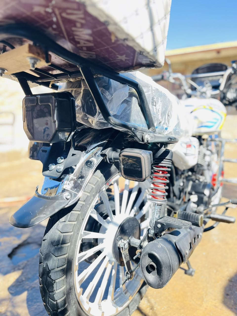 سيفان سونلك ٢٠٢٦مكفول وجاهز وزيرو استعمال شخصي كلشي شغال فول نضافه ٥ كير مكاني ديالى شهربان سعره ٨٥٠ والشراي يدلل اتصلو ع رقم صاحب الدراجه ‭……………………‭٠٧٧١ ٩٦١ ٣٦٤٧‬
