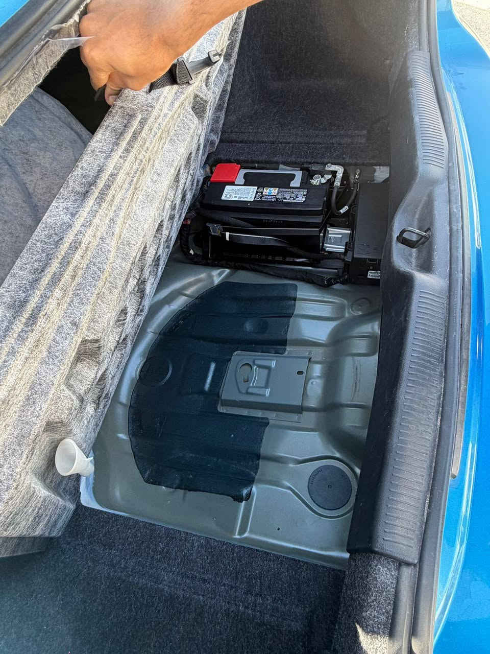 للبيع جارجر 🤐 بحري الاصدار الاخير وظع 0 موديل 23👉 SXT ملك شارع
شركه هارلم 
ويل 20 أصلي 
رقم أربيل 👉بسمي 
 كفاله ماعه 
 شاشه كبيرة 
كشن كهرباء 
حساسات 
خزن
ستيرن شفتات 
 مصابيح الضباب 
مصابيح زنون اصلي 
تشغيل عن بعد 
 حجم 3600💪
 تصل 👈***********وتدلل

