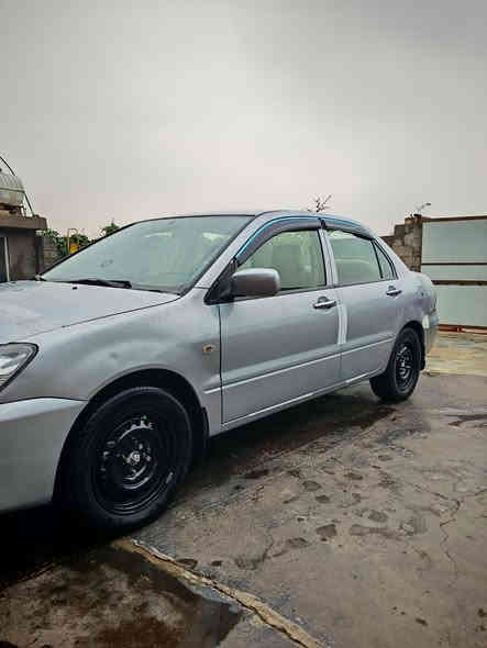 لانسر موديل 2010 خليجي بيهة  باب السائق ولباب خلف السائق مصبوغات كلير وخشم الجاملغ الخلفي طخة بسيطة عالبارد  شرط بدون  معجون و الباقي كفالة عامة شرط السونار مكينة 2000 شادهة جديد مال حاوية گير مكفول تبريد ثلج تخم تاير جديد صدر جديد السيارة ماا ناقصهة اي شي گبل للشارع ماتصرف عليهة ربع ترايك للبصرة 
معروضة ب 85 وبيهة مجال 
مكان السيارة بغداد. تقاطع النهروان مكلف بالنشر للاستفسار 
***********
