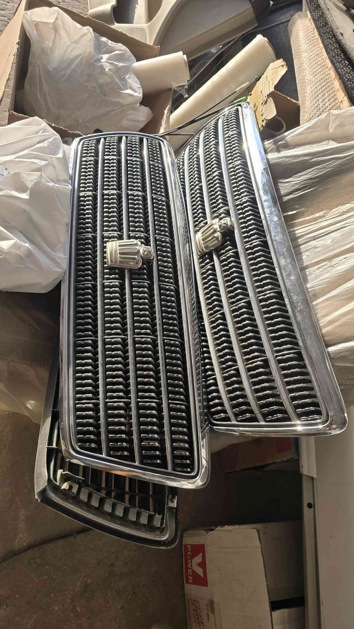 كماليات وادوات ملكة شاهينة راس الثور العنوان نجف رضوية بداية شارع المعمل  توصيل موجود ***********واتساب
