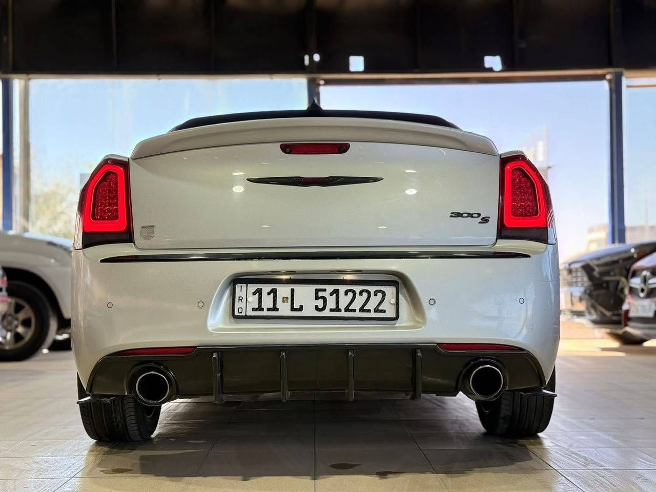 🚗 السيارة: كرايسلر أوباما S300
📅 الموديل: 2022
🔧 المحرك:
5700 سي سي
8 سلندر
📏 العداد:
52 ألف ميل (حقيقي)
🛞 الويل:
قياس 20
كب S أصلي
🛋️ الداخلية:
كشنات جلد أسود (حُضن) مع تطريز S أصلي
قمارة بانوراما
شاشة كبيرة للتحكم بإعدادات السيارة
📸 الكاميرات والحساسات:
كاميرا خلفية أصلية
حساسات أمامية أصل
حساسات خلفية أصل
حساسات جانبية + رادارات (نقاط عمياء)
🔐 الدخول والتشغيل:
بصمة تشغيل
بصمة للأبواب (عدد 2)
تشغيل عن بُعد
🪑 الراحة والتحكم:
تحكم كهربائي لكراسي السائق والراكب
تبريد أمامي وخلفي
تدفئة للكشنات الأمامية مع تدفئة ستيرن
فتحات تكييف خلفية
🎛️ المقود والتقنيات:
ستيرن متعدد التحكم (بلوتوث – مكالمات – كروز)
هيتات بالمرايا الجانبية
💡 الإضاءة:
لايتات زينون عالي وواطي مع حاجب LED
كشافات ضباب زينون
🔊 الصوت:
نظام صوت ALPINE
🛑 الأمان:
نظام ABS مانع انزلاق
🔌 المنافذ:
منافذ USB أمامي وخلفي
📄 الحالة:
السيارة جديدة وبوضع الشركة
مكفولة من الغرق والشاصي
السعر 275 وبيها مجال
*********** Honolulu, HI
