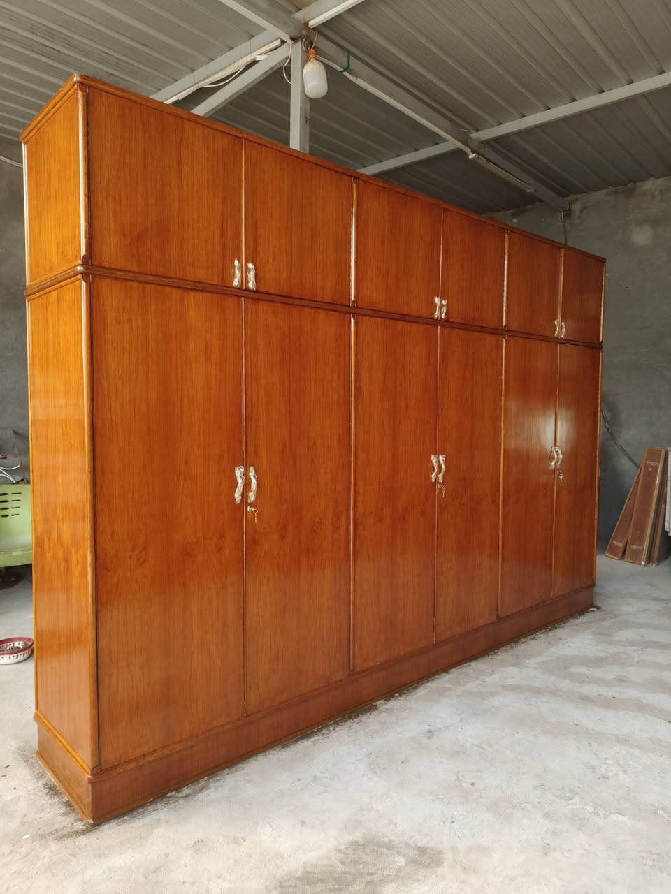 غرفة نوم تسكام ثكيل اخت الجديده السعر 900 اتصال *********** أو واتساب *********** مكاني بابل حله أبو غرق قرب السيطره يوجد توصيل وشد بكروه
