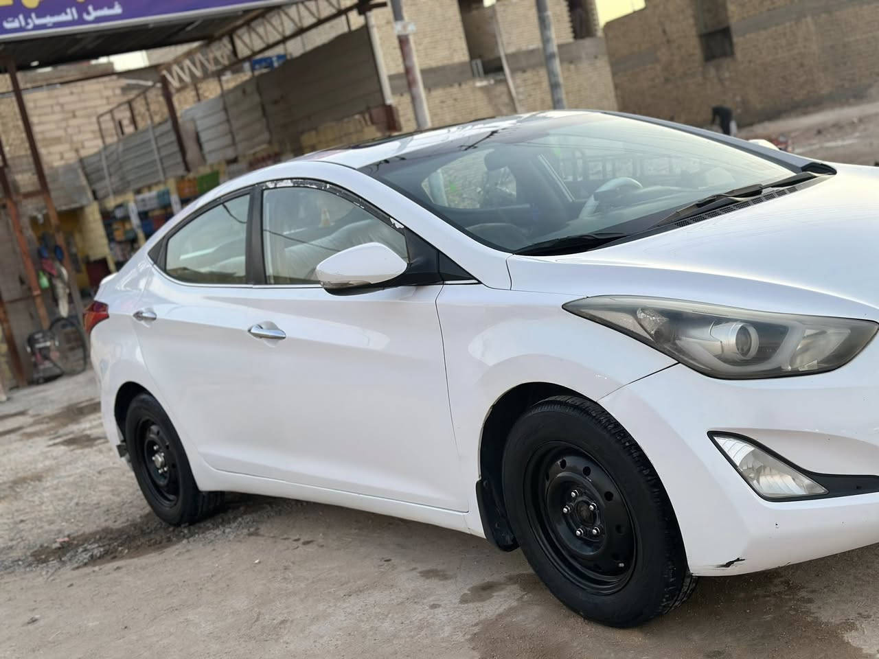 سلام عليكم الانترا مديل 16مفوله عده البصمه مكينه 1800 بيه باردات مراوس مراوس فقط الانترا 17 18 اذا اكو تواصل ***********
