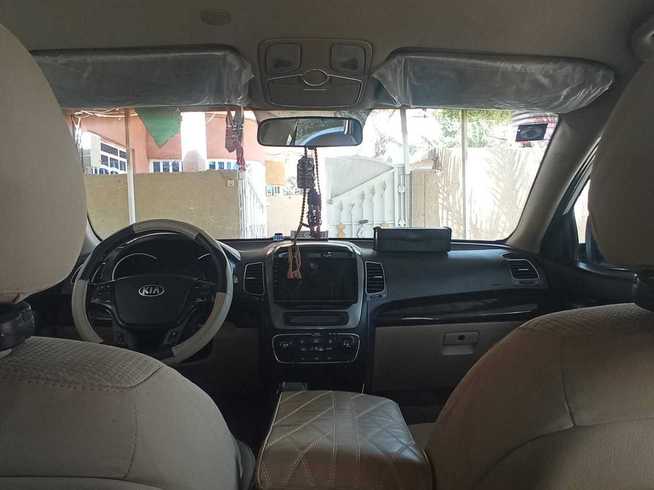 سلام عليكم سورنتو٢٠١٤مكفولة كفالة عامة سعر ١٦٥ وبية مجال مكان بابل ***********
