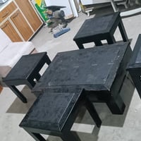 مستعمل • طاولة قهوة • مطلية أسود