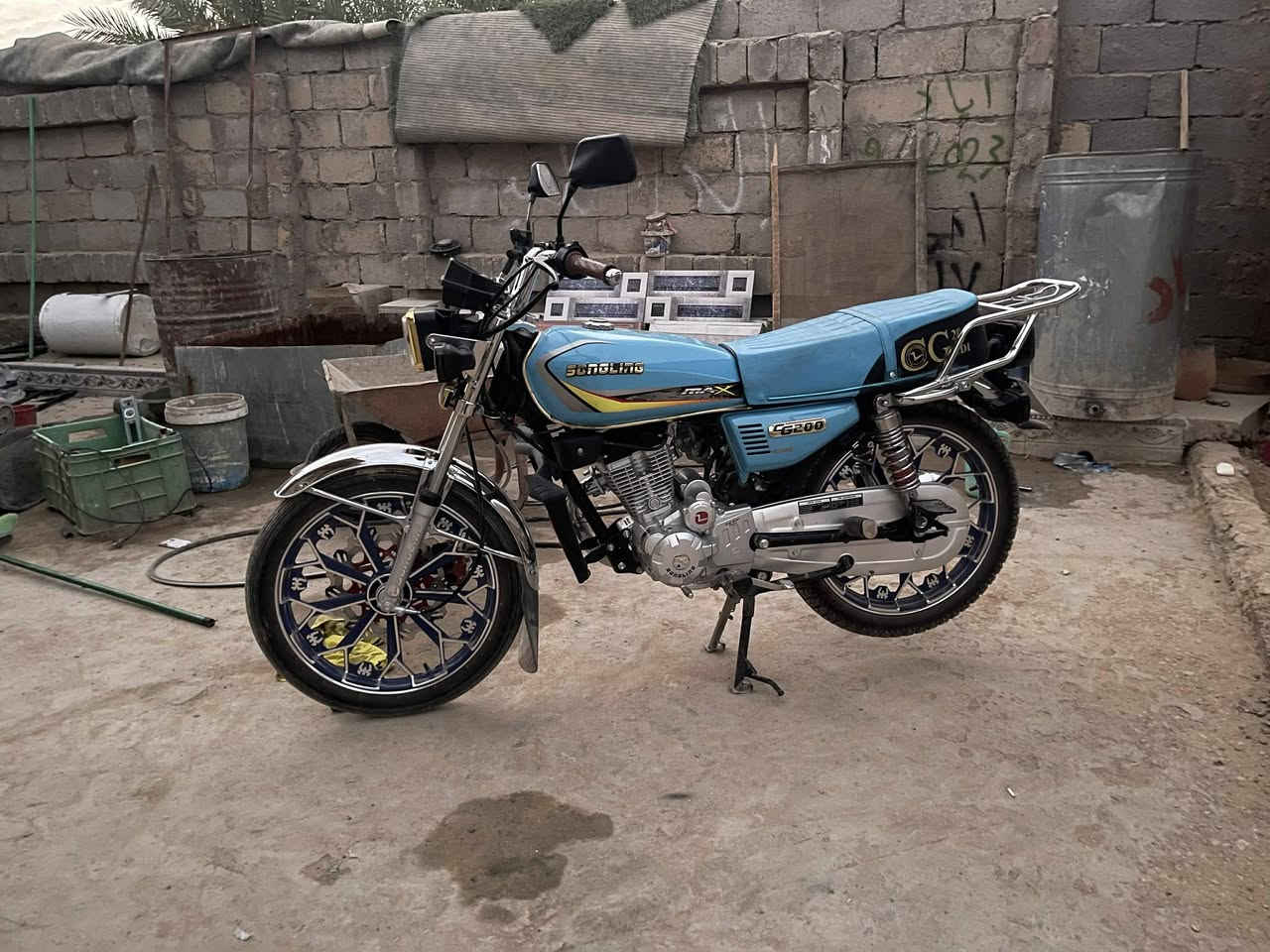 سلام عليكم
موطور سيفان 
للبيع او مراوس بهيوشه من 2022 وفوك 
موديل 2025
محرك 200
كير محرك شرط ولك لفحص
سعر 825 وبيه مجال قليل 
تصال ***********
