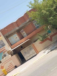 بيت طابقين • ٢٠٠م • صرف التحرير