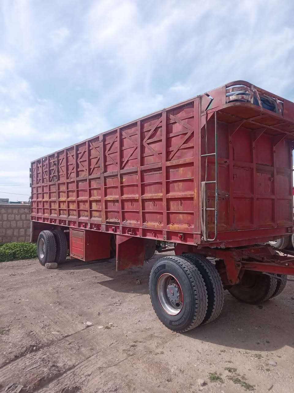 عربانه مقطوره للبيع السعر ٨٠ وبيها مجال 
***********
***********
