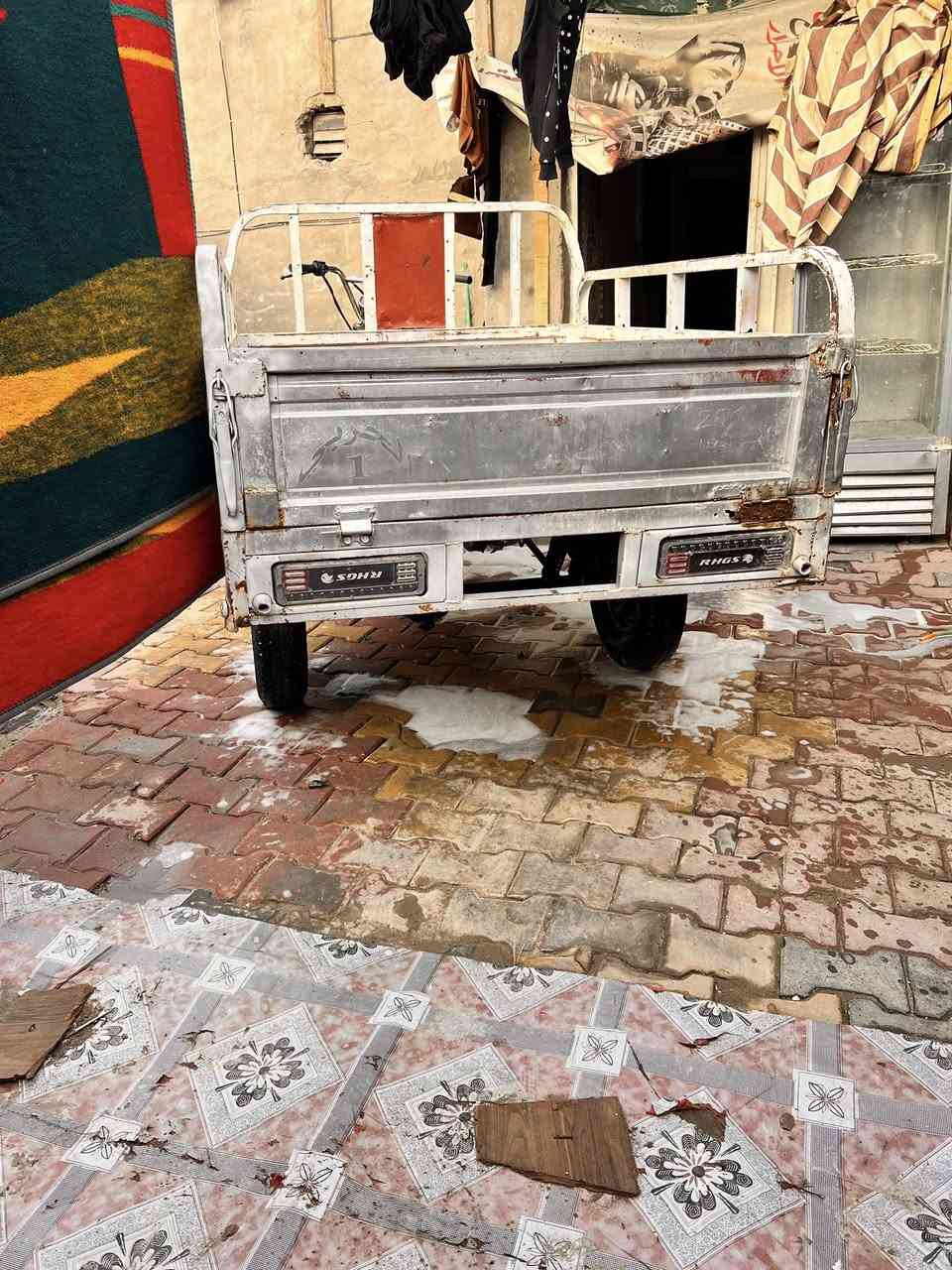 سلام عليكم ستوت اللبيع اوراق مديل ١٢ بدي نضيف شوفت عينك تواير خطه كهربائيه شغاله سعر ١٣٥٠ مكاني ناصريه مركز رقم الهاتف ***********
