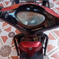 عندي دراجه شحن شغاله نظافة 80%تفيد لشغل طلاب سعر 250 ديوانيه .رقم07811...