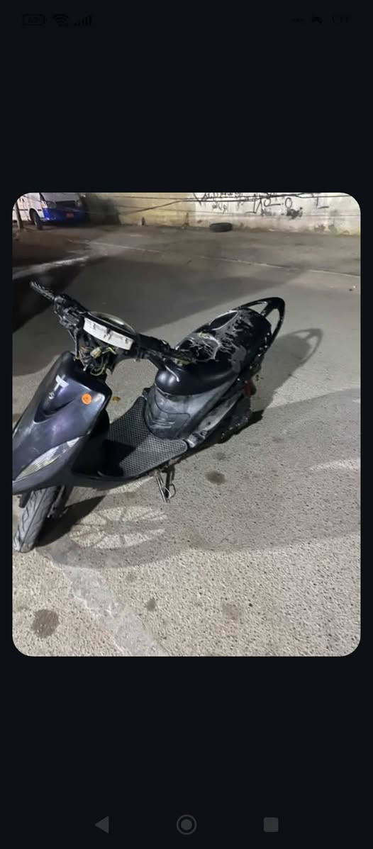 السلام عليكم دراجه ماكس عدله فتحته عل ايدي 55 وهسه وكف عندي لو ملف لو كتف تشتغل بس كطعه بيها دراجه مابيه بس صالنصه RZ دراجه كلشي بل محرك جديد سعر 400 قفل وما متوازي عليها 
*********** بس واتساب وموجود خاص مازنجر
