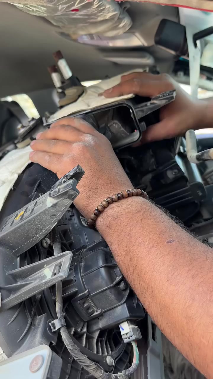 السلام عليكم 
شباب يرجى الانتباه على هذه المعلومة ‼️
لضمان حفاظك على منظومة التبريد ✅
اخوكم عباس المالكي لصيانة تبريد السيارات 
للاستفسار:
***********
***********
او زيارتنا في الورشة (بغداد/الامين/شارع محطة الوقود)
الموقع على خرائط گوگل: https://maps.app.goo.gl/UBsUAZZsYmiigR299?g_st=ic
الموقع على برنامج الويز: https://waze.com/ul/hsvztsb6ez
