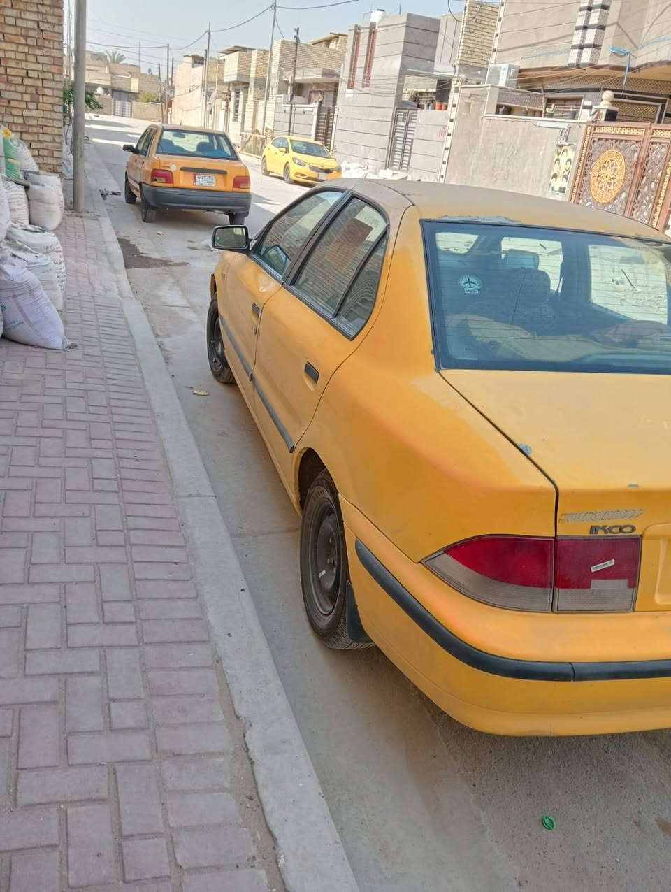 اسلام عليكم سمند 2009السياره جاهزه بسمي تحويل مباشر امصفره هيه وغرامه تاخذ جاهز ما اتعبك مكينه كير  تخم تاير جدد اترايك للبصره   مكان السياره حي اور  للتواصل هذه رقمي ***********  
السعر 25 $
