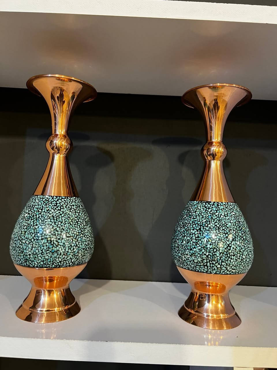 السلام عليكم
فازات عدد 2 نحاس انتيك مطعم فيروز  ضمان وفحص مع المندوب 

اكتب تم يوصلك السعر


**إذا كنت صاحب هذا الإعلان وتريد حذفه لأي سبب، رجاءا أرسل رسالة إلى الدعم الفني**
