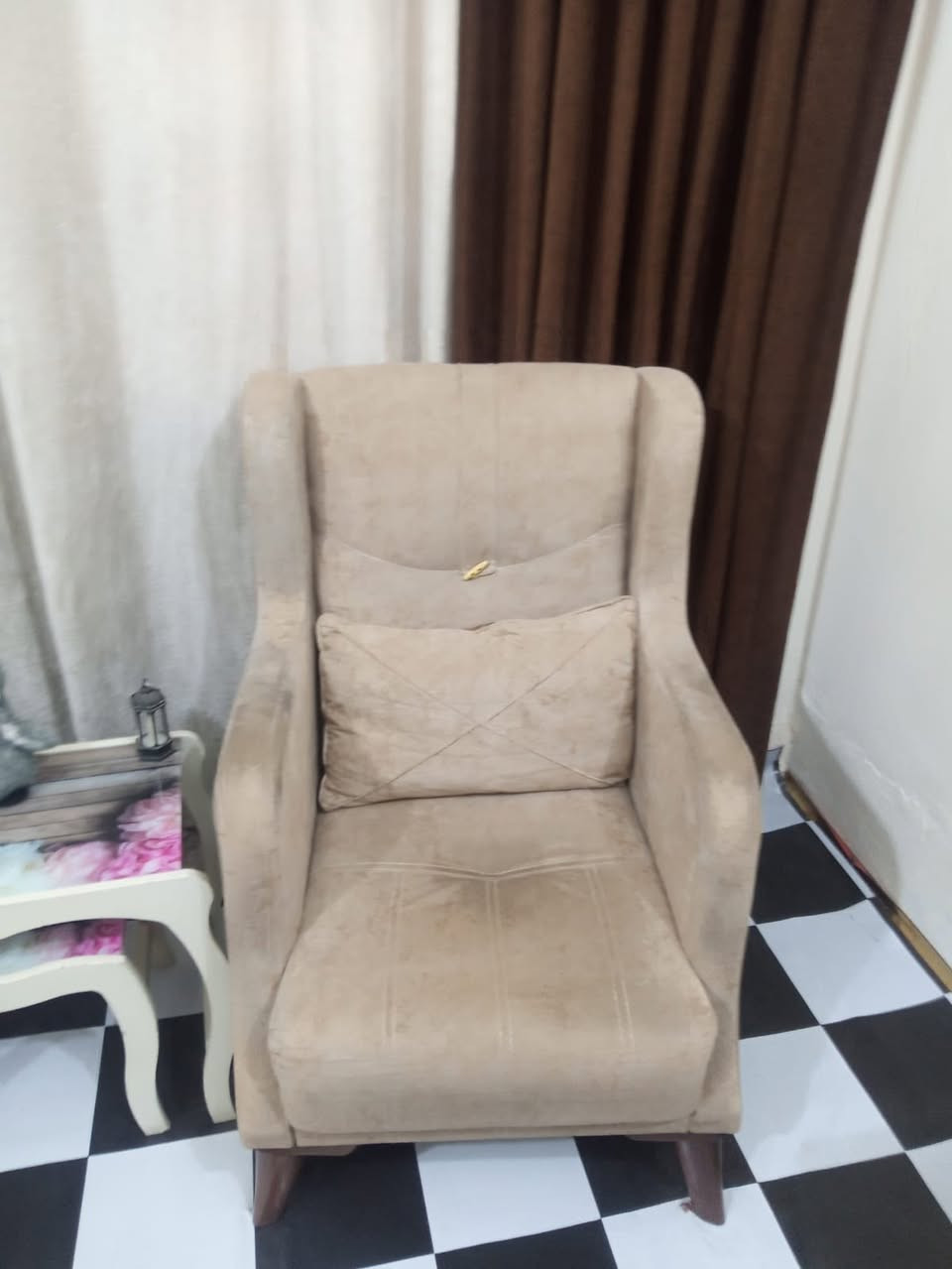 السلام عليكم تخم تركي استخدم سنتين بحاله جدا. ممتازه‭0772 826 0610‬
