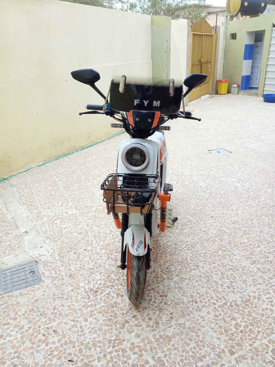 السلام عليكم .موطور R9للبيع 
سعر450 وبي مجال بسيط كلش المكان حاوي الجوسق


**إذا كنت صاحب هذا الإعلان وتريد حذفه لأي سبب، رجاءا أرسل رسالة إلى الدعم الفني**