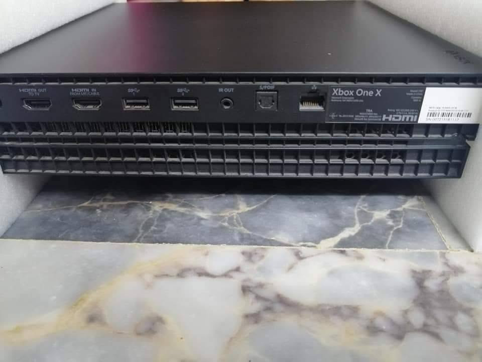 السلام عليكم
Xbox one x 1 TB
الجهاز نظيف جدا مستخدم قليل
كافة الملحقات كاملة
العنوان بغداد كفاءات السيدية *********** (واتساب)
السعر 325 وبي مجال
