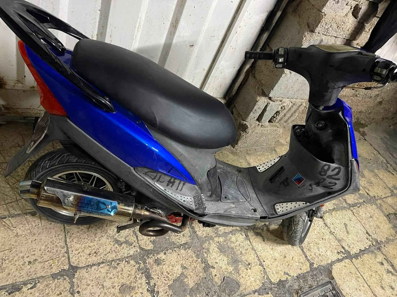 السلام عليكم ماكس عدله بوشه 55دراجه كامله شوفت عينكم السعر 550 وبيها مجال بسيط مكانها حله ورديه شارع 30الاتصال ***********
