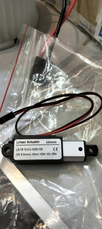 محرك خطي • قوة ١٠٠ نيوتن • قطعتين