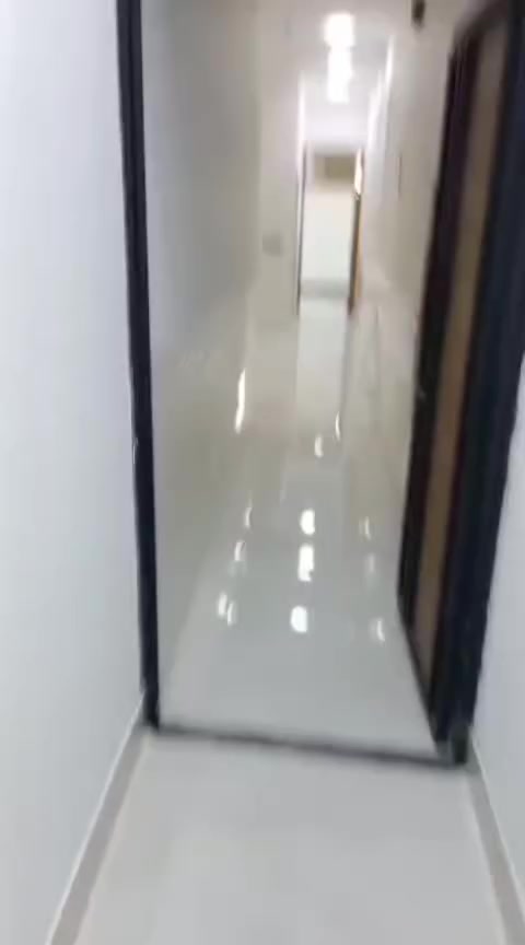 السلام عليكم ورحمه الله وبركاته رمضان مبارك
بيت ١٠٠متر منطقة الاستثمار خلف مرور الرسمية مجاور شقق الزهور بغداد الجديدة طابقين ونص ٤غرف نوم ٤حمامات بناء درجه اولى للاستفسار ***********
