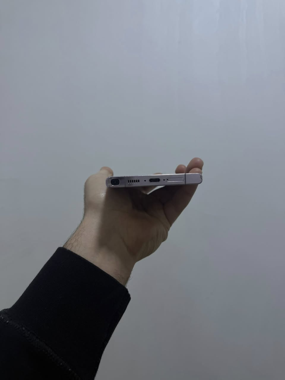 السلام عليكم
اس ٢٣ الترا 
لون لافندر 
ذاكره ٢٥٦ 
شرق اوسط 
فقط كارتون موجود 
الضرر شاشه والضهر موضح بصوره 
سعر ٣٠٠ الف قفل 
***********
