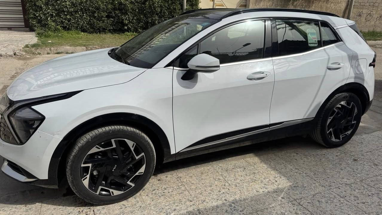 للبيع كيا سبورتج موديل 2024
خليجية

– المسافة المقطوعة: 32000 الف كيلو متر  

كفاله عامه السياره من البارد ومن الصبغ 

رقم بغداد بأسمي تحويل ثاني يوم

المواصفات:
- بانوراما 

– بصمة تشغيل

– بصمة ابواب

– شفتات ستيرن

– إشارات بالمرايا

– حساسات أمامية خلفي

– مرايا كهربائية 

– ويل 19

– جنطة كهرباء

–كشنات كهرباء

– تدفئة كشنات

–تبريد قطعتين

– إضاءات LED أمامية وخلفية
مكان السياره  بغداد 
رقم بغداد 

للاستفسار: ***********
