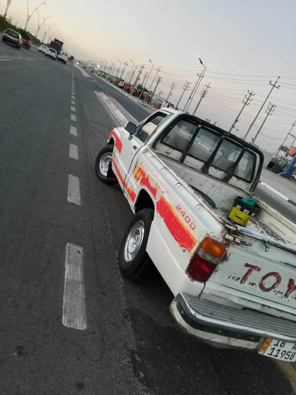 بيكم
موديل1988مكفوله محرك وكير ثري واي
تخم تاير وحداده رقم وسنويه جدد
بسم راعيها سنويه ل2030 رقم بابل
العنوان البصره ***********
