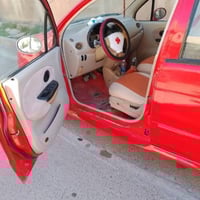 للبيع سيارة كيو كيو شيري صالون موديل ٢٠١٢ السعر ٢٥ ورقة وبيه مجال  ٠٧٧...