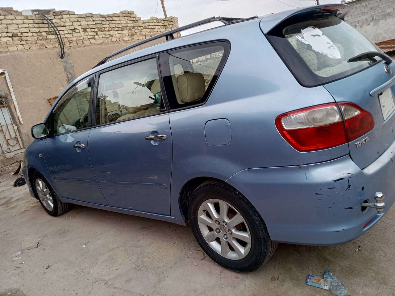 السلام عليكم ورحمه الله وبركاته للبيع ابصم تايوتا موديل 2005 محرك 4سلندر في في تي وكير جداد وحداديه وتخم تاير دواخل بيجي تو ويل سياره كفاله من الصبغ
لايت زنون كهربايات ابلاد سرعته ابلاد 220 اصل السعر 107وبيها مجال العنوان البصره سوق حطين*********** الشراي يتصل ونشالله خير
