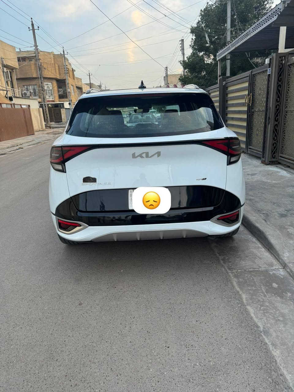 سلام عليكم 
كيا سبورتج2024 GT.Line فول اعلى مواصفات بالسبورتج
ماشيه 41
مواصفاته 
بانوراما  بصمة دخول ذكي ترحيب 
شاشه كبيرة تبريد لمس 
كشنات تدفئة وكهرباء وستيرن تدفئه 
كشنات جلد اسود مختوم GT.Line 
سياره بيه هواي مواصفات معروفه السبورتج 
سعره 240
ملاحظه الي ماشر عليها مو ضربه حصويه طافره عليها من شارع 
***********
***********
