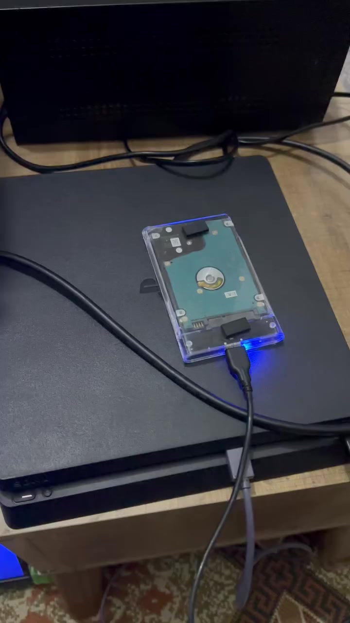 بلي فور سلم مهكر مع يوبيس ويدات ثنين وهارد خارجي قيمهن وخذهن
***********
