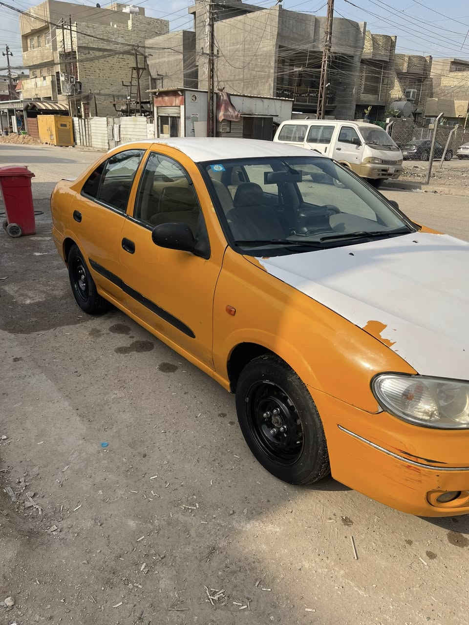 السلام عليكم نيسان سني ٢٠٠٦ كير اوتماتيك مكينة قبق ابيض مكفولات منظومة تبريد جديده بيها ضربه بالجنطه السعر ٧٥ مكاني بغداد 
الاتصال ***********
