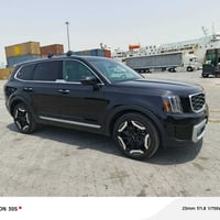 كيا تيلورايد2025 فتحه سقف حادث موجود بل صوره 4/4  7مقاعد داخل اسود.  م...