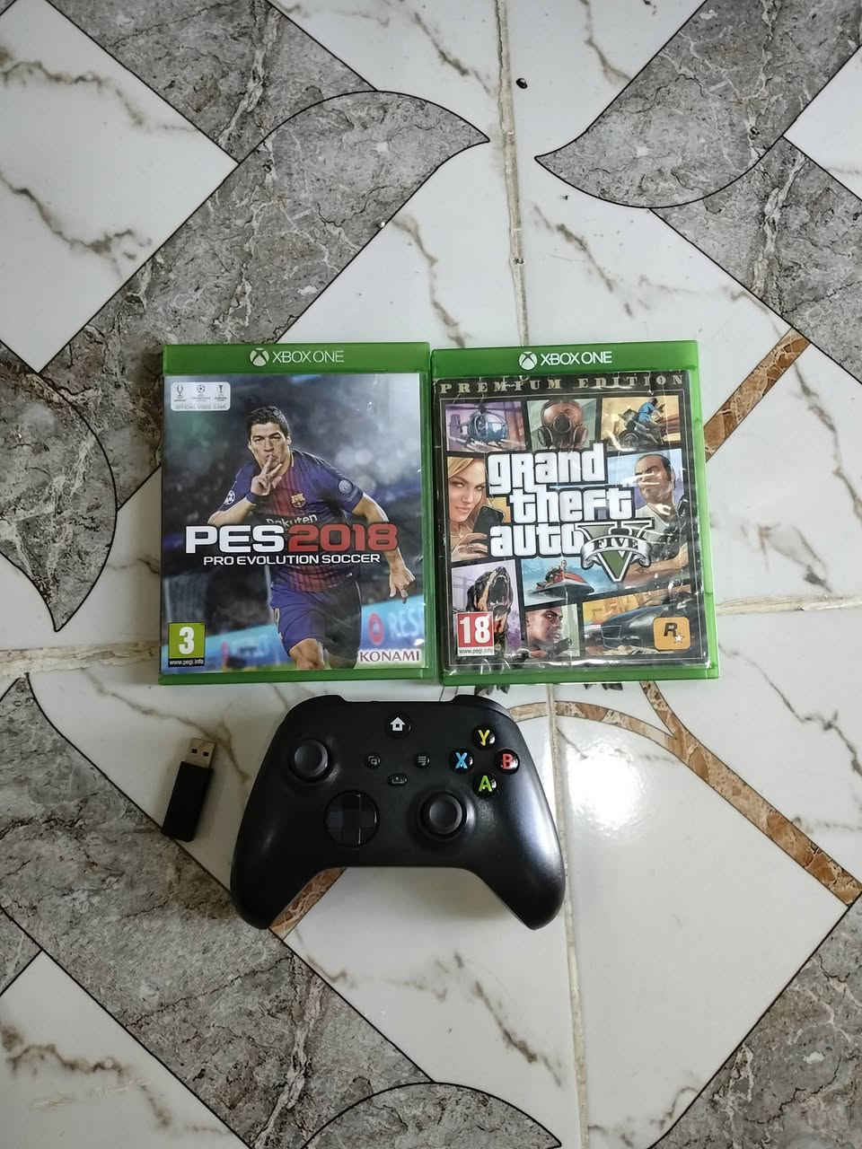 سلام عليكم
جهاز Xbox one fat 
ذاكرته  1T
مع كامل ملحقاتها والجهاز نظافته 70 من 100
مع اقراص Gta وقرص pes18
مع لعبه خزن
 call of duty black ops 3 
والسعر 110قفل ما تلكى هيج سعر
مكاني كركوك حي النصر الثانيه
لا يوجد توصيل 
للتواصل ماسنجر


**إذا كنت صاحب هذا الإعلان وتريد حذفه لأي سبب، رجاءا أرسل رسالة إلى الدعم الفني**